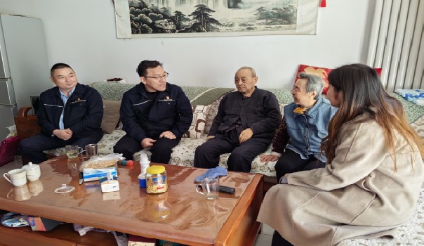 党建共建暖重阳  情系桑榆忆初心