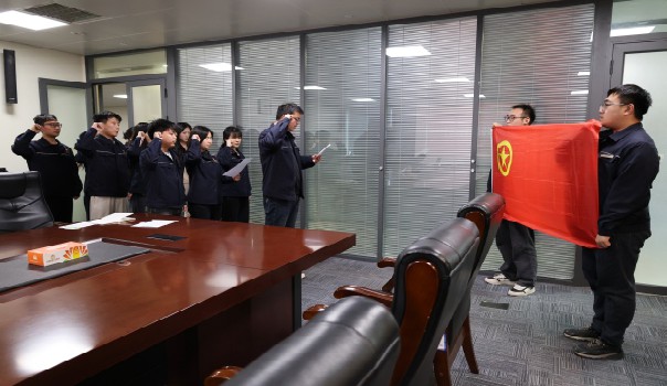 离团不褪色 青春再启航